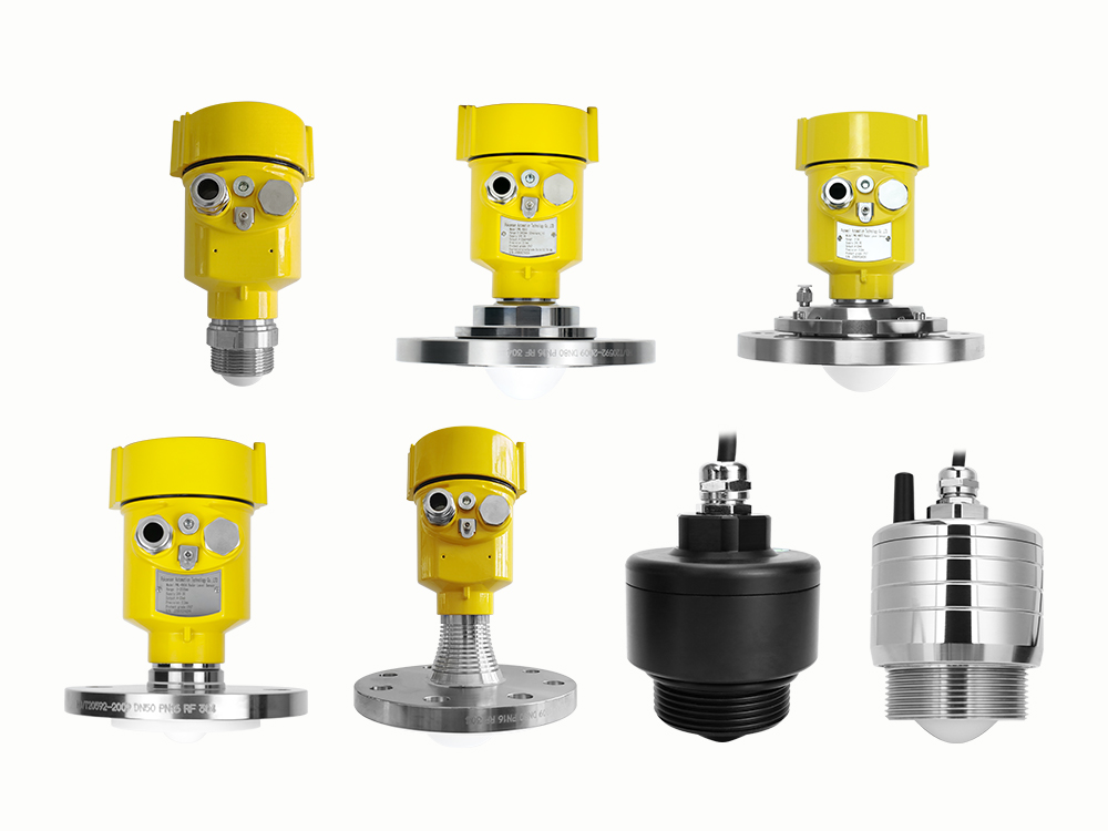 Image showing different types of radar level sensors used for industrial liquid and solid measurement, including flange-mounted and threaded models.