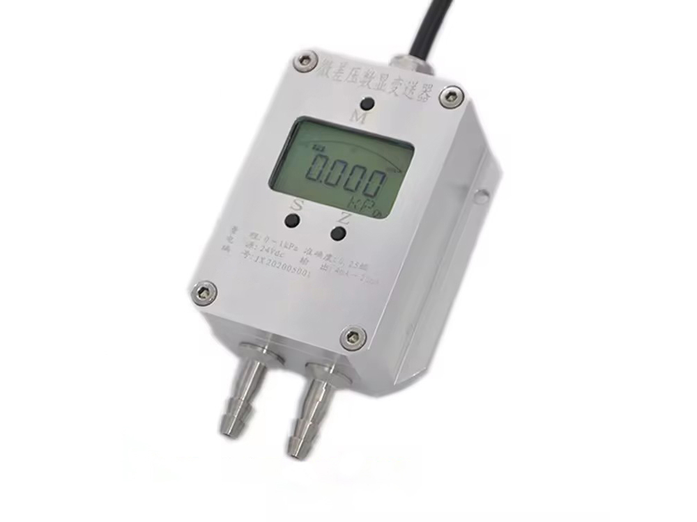 Transmisor digital de presión diferencial con dos tomas de presión y pantalla LCD